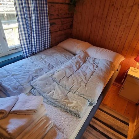 Вилла Koselig Rorbu Pa Tind Сёрвоген Экстерьер фото